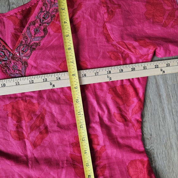 Traditional Kurta Magenta Pink Floral Embroidered Shirt - Picture 8 of 9
